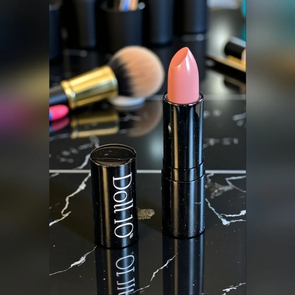 Doll 10 Shop Till You Drop (Soft Nude Pink) Lipstick (New)